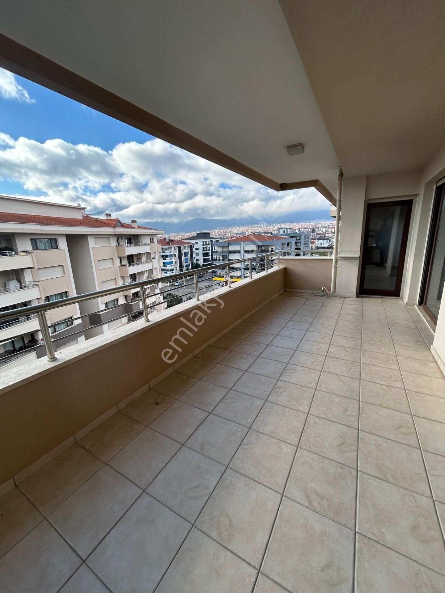 Gölkent Sitesinde Kaçırılmayacak 210m² 4+1 Kiralık Lüks Daire - Görsel 2