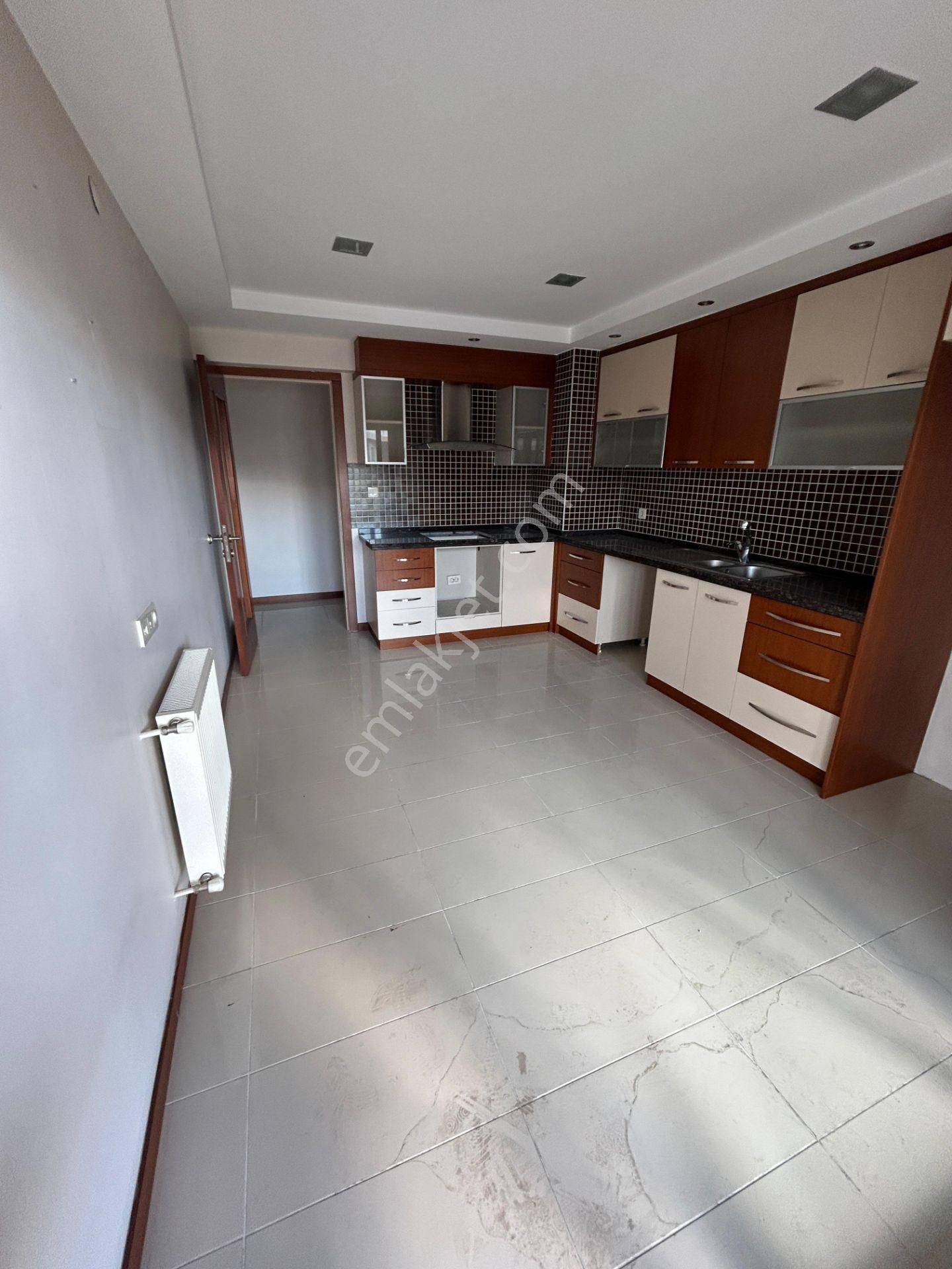 Gölkent Sitesinde Kaçırılmayacak 210m² 4+1 Kiralık Lüks Daire - Görsel 4