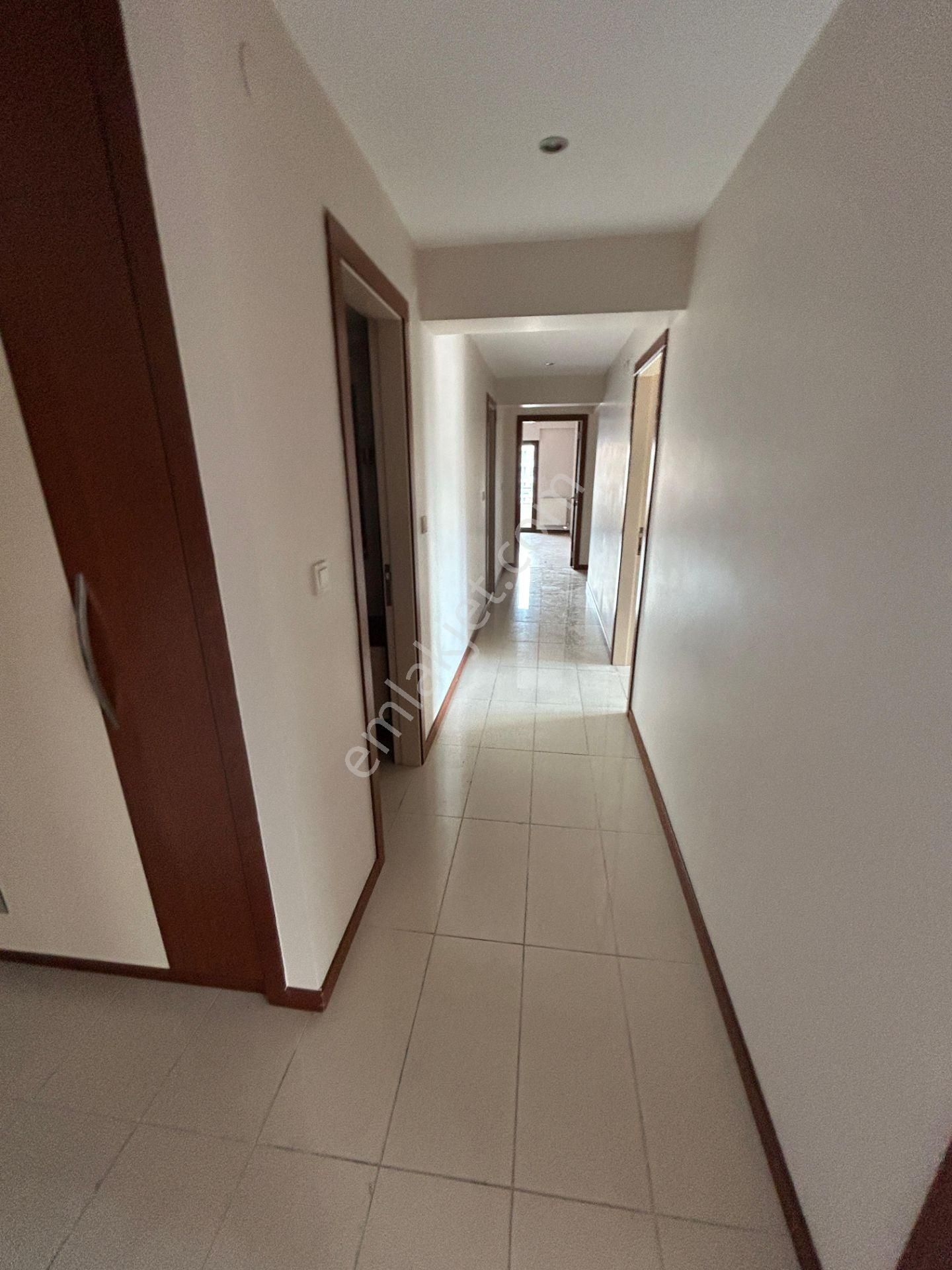 Gölkent Sitesinde Kaçırılmayacak 210m² 4+1 Kiralık Lüks Daire - Görsel 5