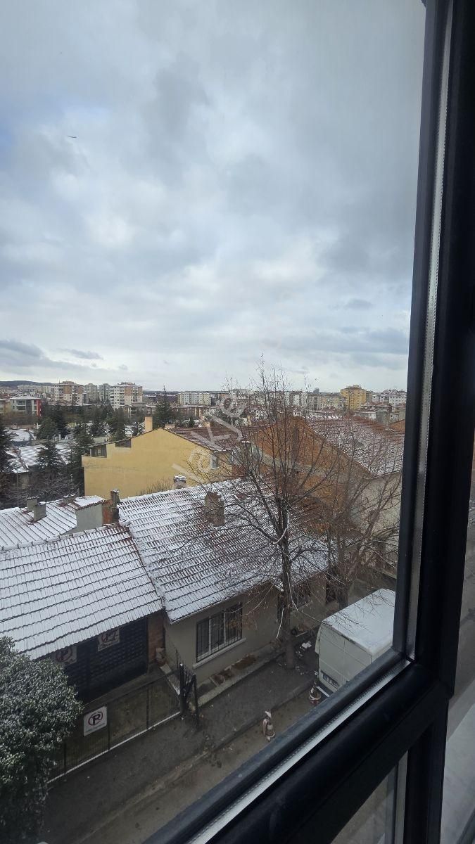 Asansörlü 1+1 Kiralık Daire - Görsel 13