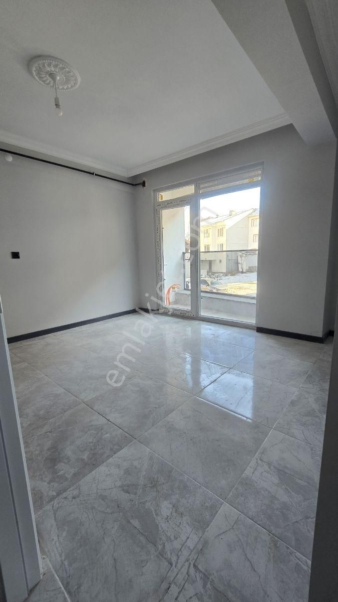 1+1 Osmangazi Üniversitesine Yakin Satılık Daire - Görsel 10