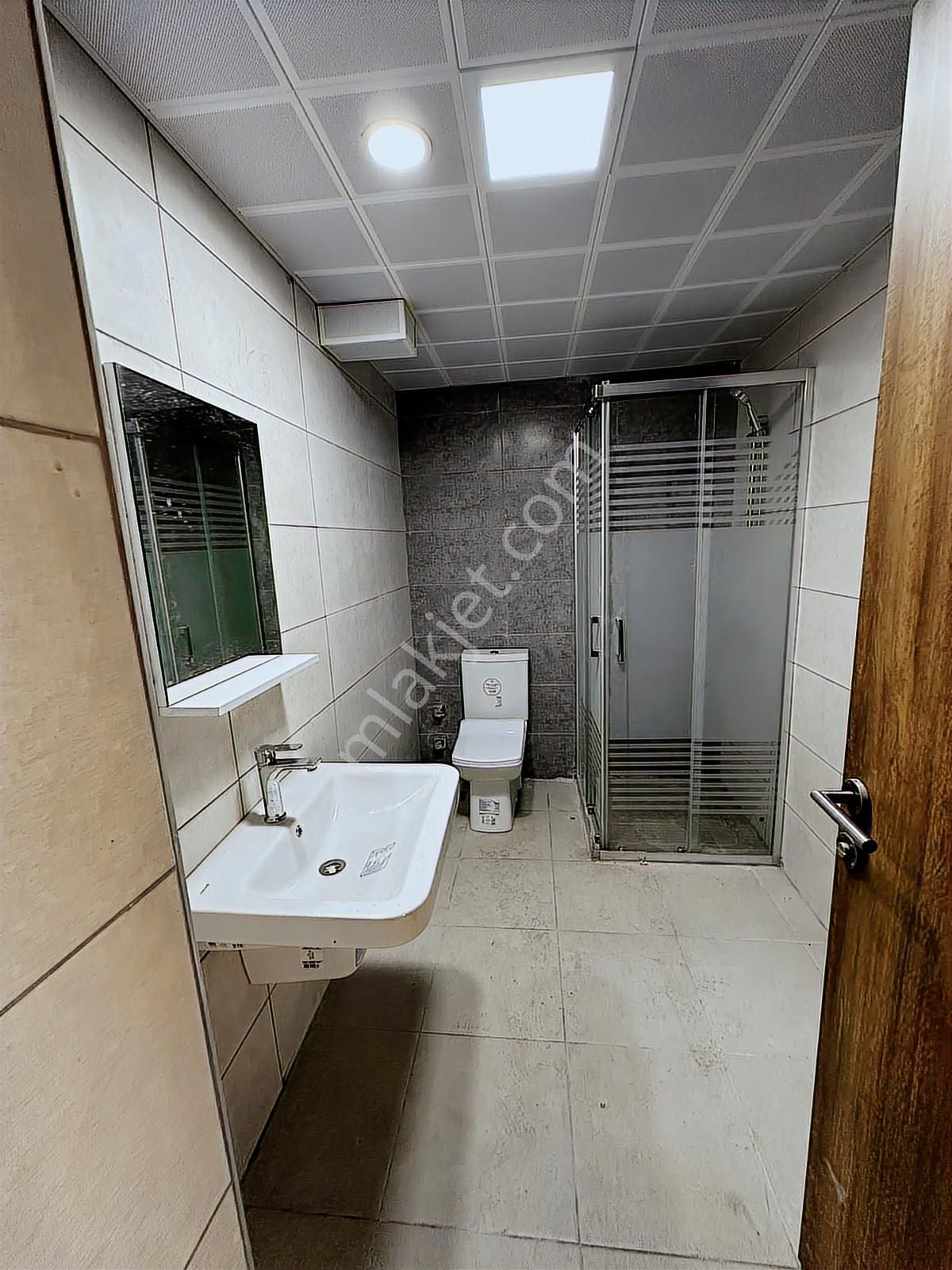 Şeref Emlak Toki 7/a 1. Etap 7.kat Balkonlu 1+1 Vialand Cephe - Görsel 17