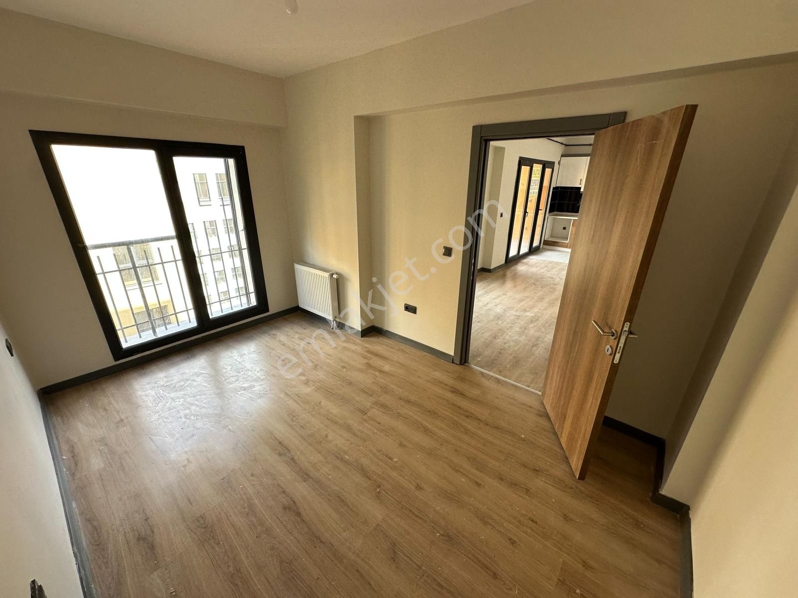 Şeref Emlak Toki 7/a 1. Etap 7.kat Balkonlu 1+1 Vialand Cephe - Görsel 9