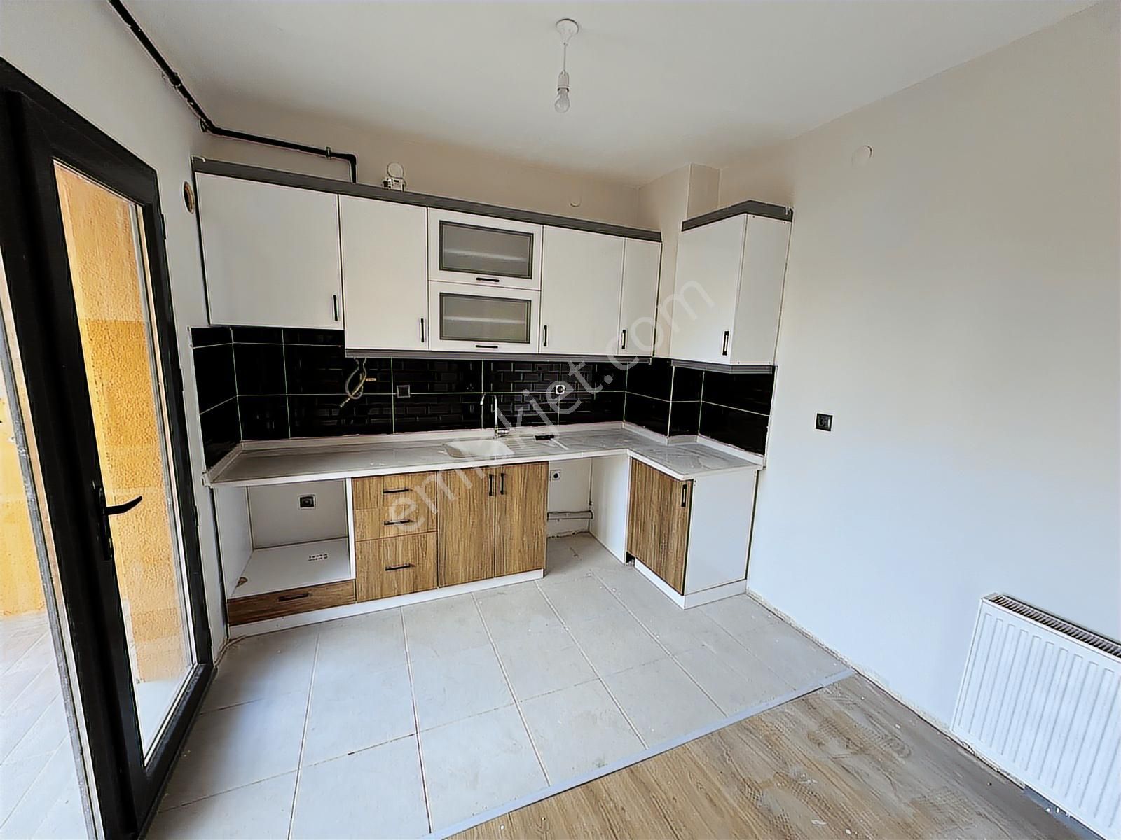 Şeref Emlak Toki 7/a 1. Etap 7.kat Balkonlu 1+1 Vialand Cephe - Görsel 16