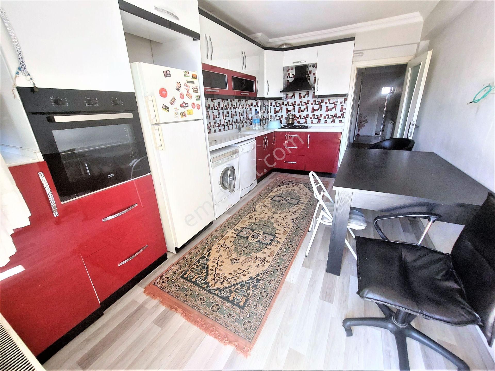 El/ya Dinkçiler Mah Nef Manzaralı Geniş Ayrı Mutfaklı Eşyalı 3+1