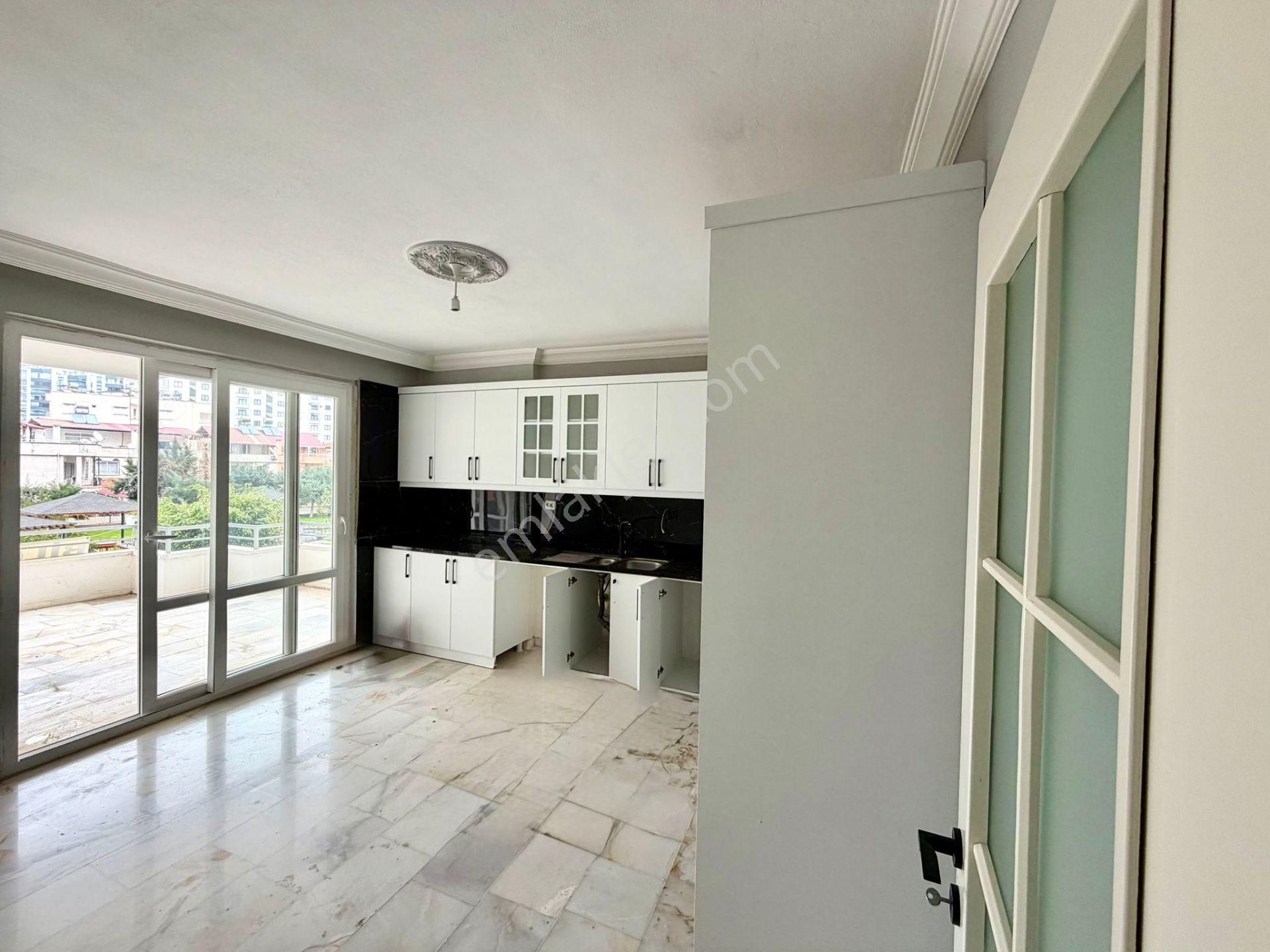 Tece'de Merkezi Konumda Site İçi Havuzlu Denize Sıfır 3+1 Daire - Görsel 14