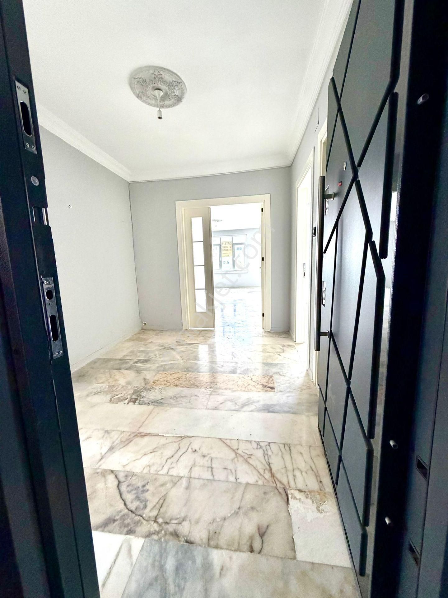 Tece'de Merkezi Konumda Site İçi Havuzlu Denize Sıfır 3+1 Daire - Görsel 8