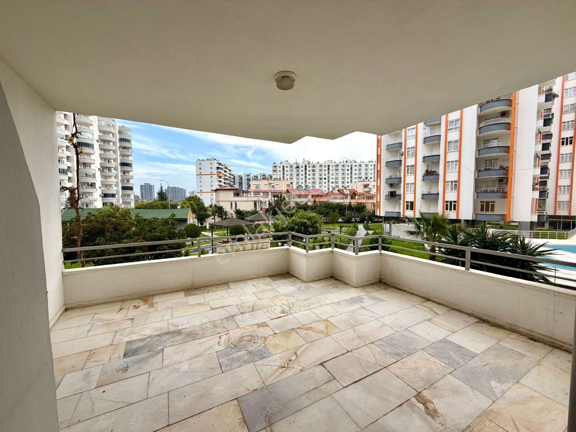 Tece'de Merkezi Konumda Site İçi Havuzlu Denize Sıfır 3+1 Daire - Görsel 2