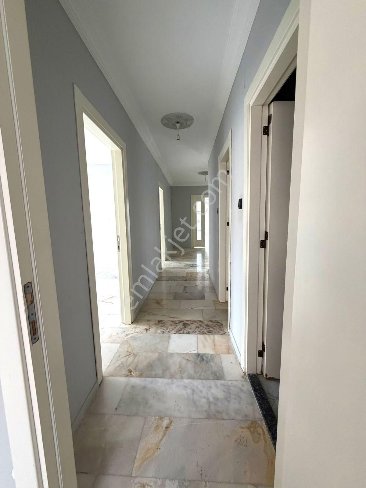 Tece'de Merkezi Konumda Site İçi Havuzlu Denize Sıfır 3+1 Daire - Görsel 9