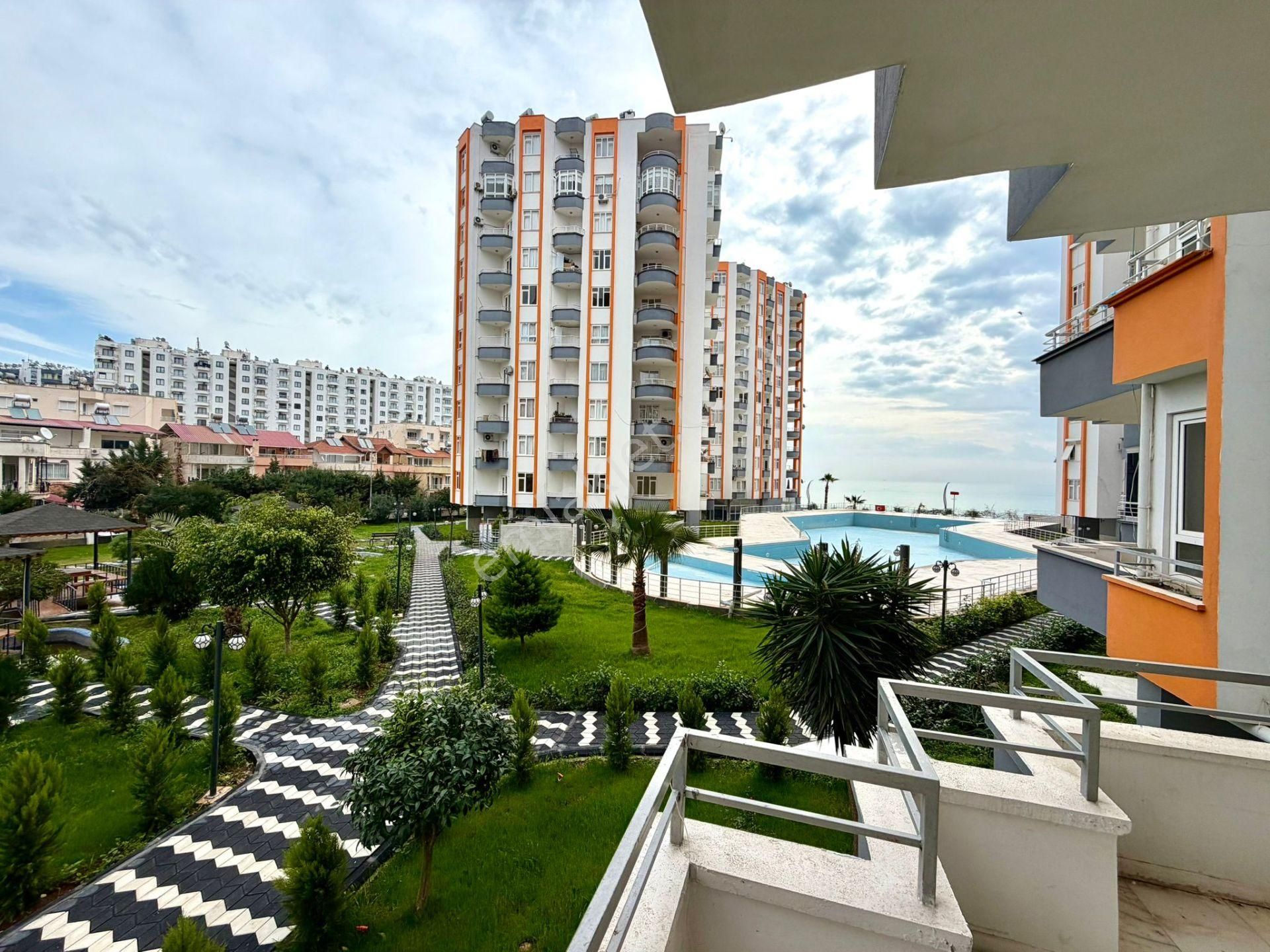 Tece'de Merkezi Konumda Site İçi Havuzlu Denize Sıfır 3+1 Daire - Görsel 3