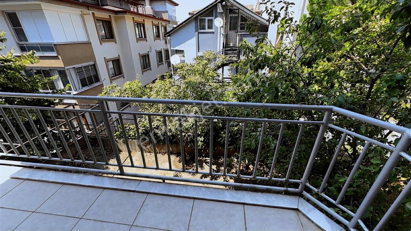 Denizli Bağbaşında Satılık Müstakil B+3 Bina - Görsel 33