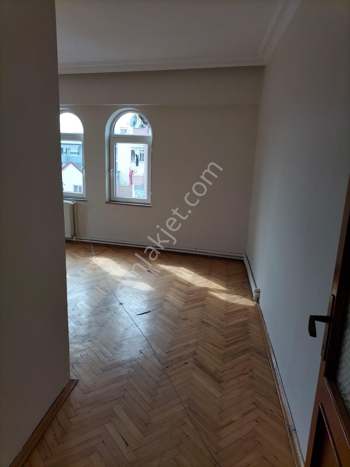 Adapazarı Karaosman Mahallesinde 3+1 Kiralık Daire - Görsel 4