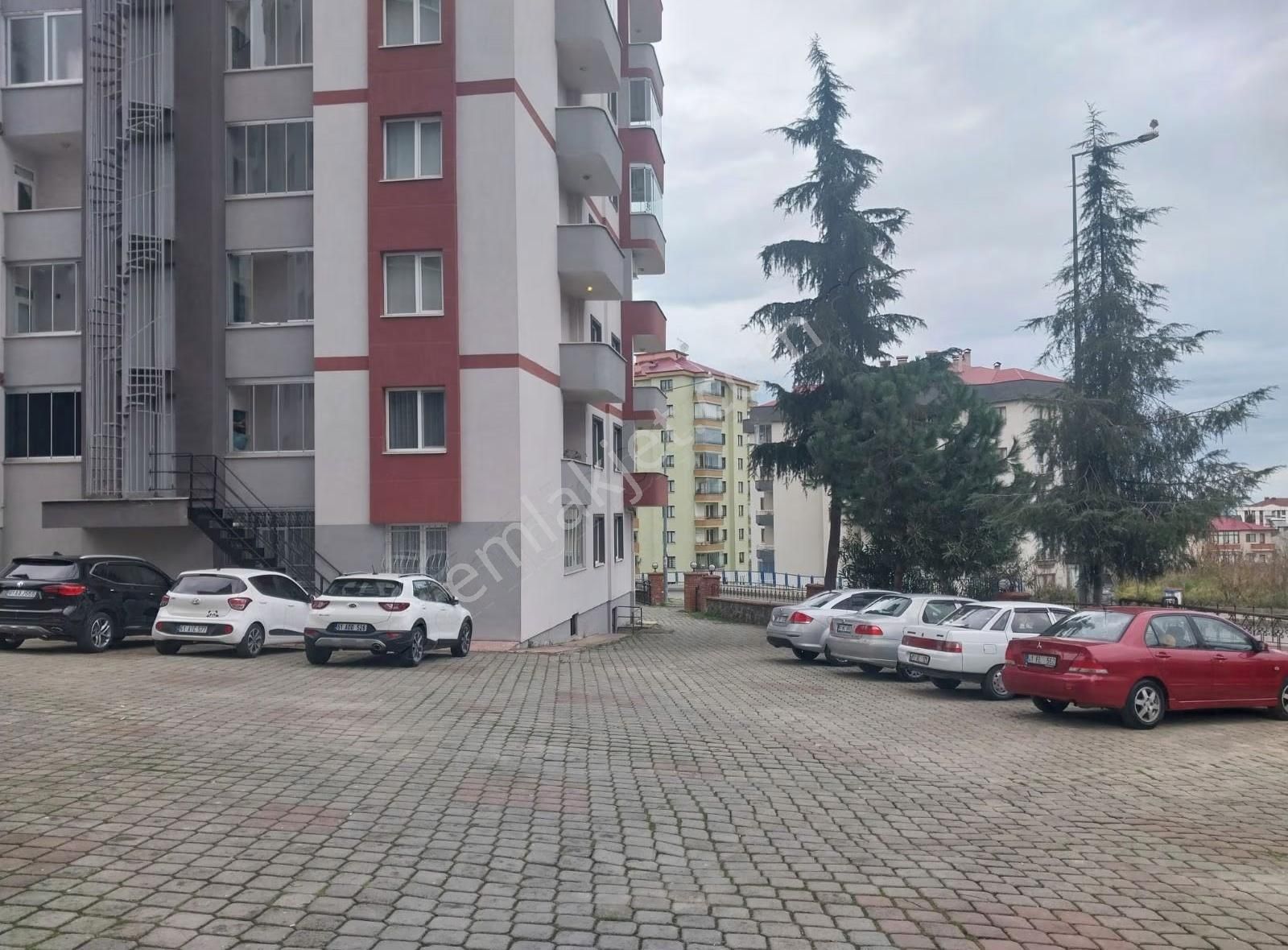 Aydınlıkevler'de Merkezi Konumda 3+1 Daire - Görsel 5