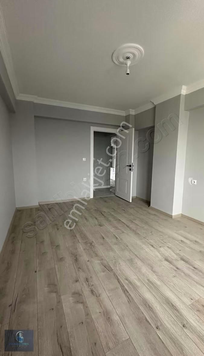 Cadde Üzerinde Lüks 3+1 Her Yere Ulaşım Açıklama Oku! - Görsel 3