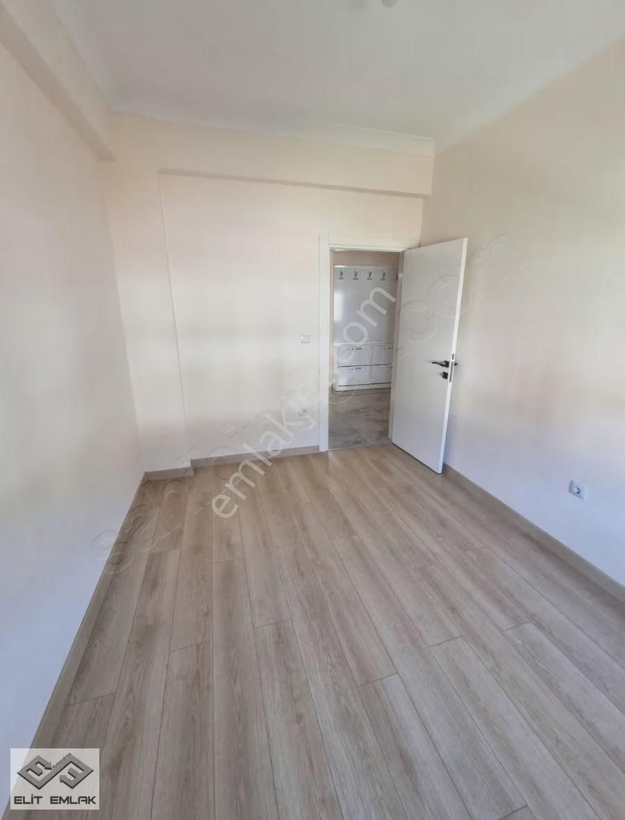Altınoluk Köy Mevkisinde Nezih Sitede Yüksek Giriş Daire - Görsel 8