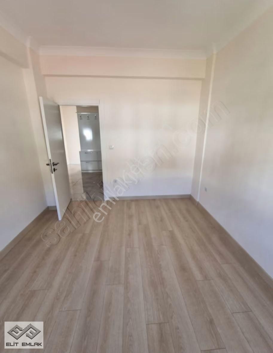 Altınoluk Köy Mevkisinde Nezih Sitede Yüksek Giriş Daire - Görsel 5