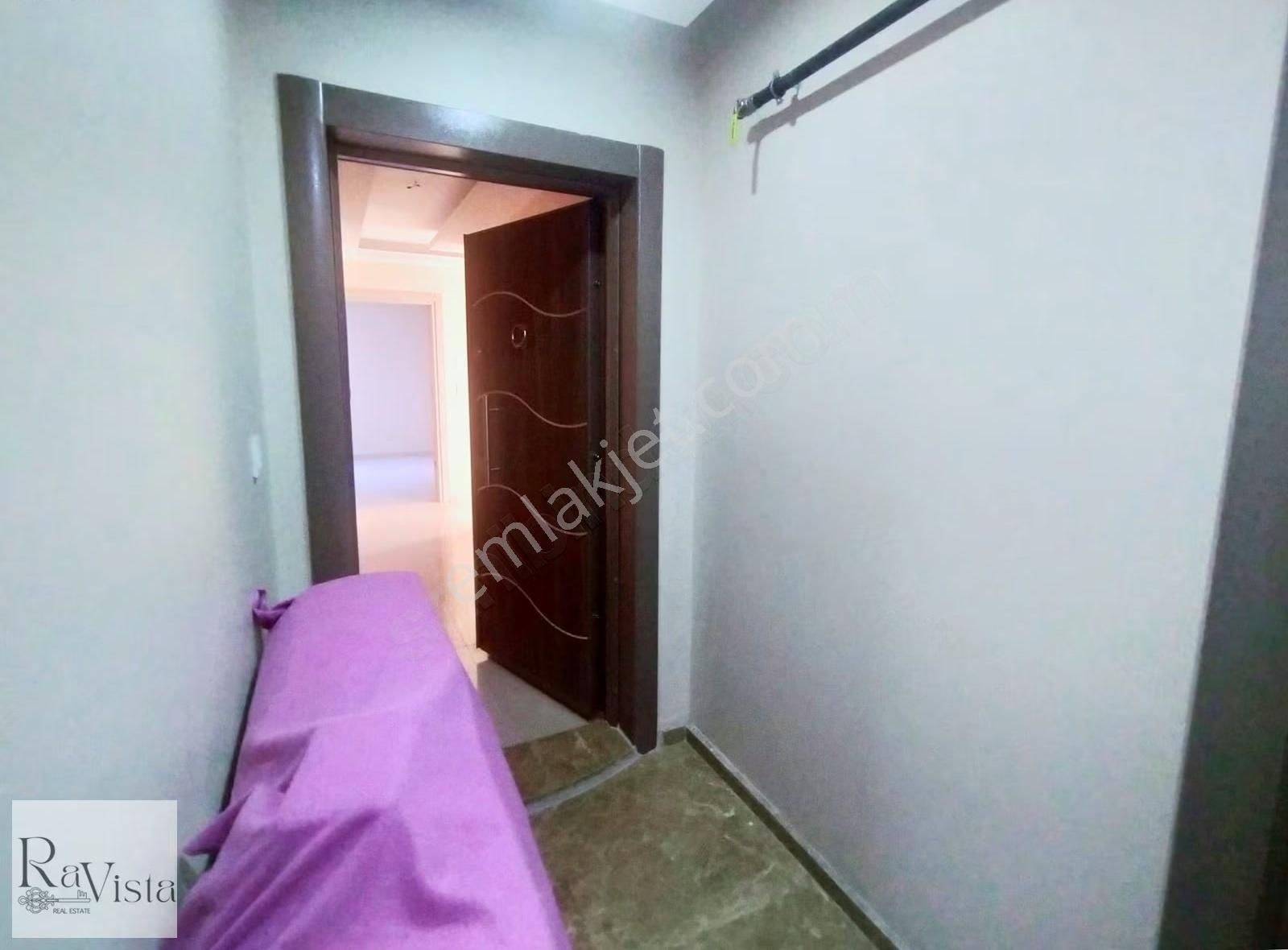 Bornova Yeşilova'da Oturuma & Yatırıma Uygun Satılık 1+1 Daire - Görsel 11