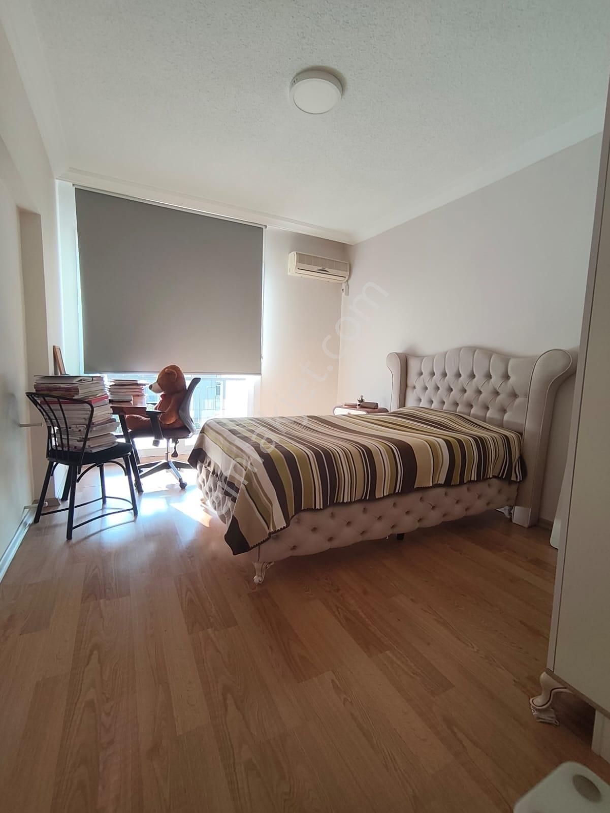 **3+1**şehrin Göbeğinde Deniz Ve Kumsalın Birleştiği Konum - Görsel 5