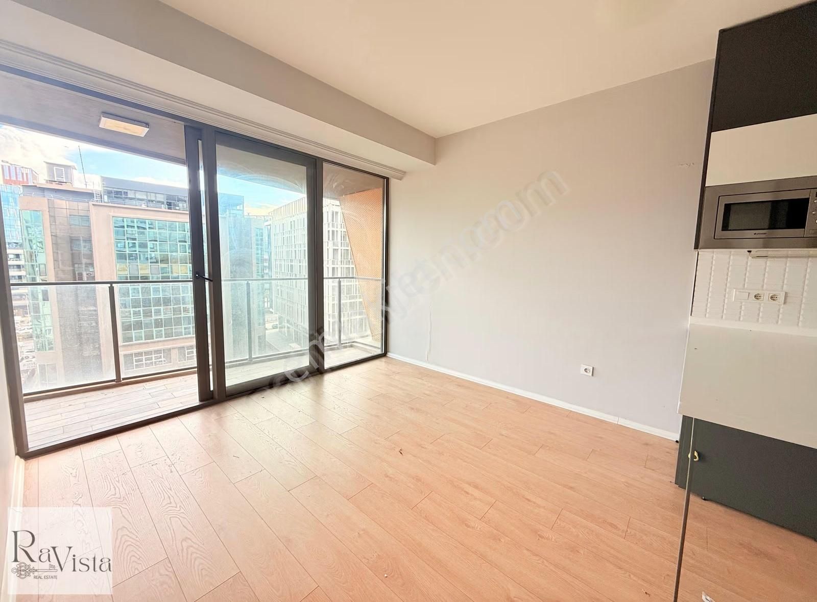 Bayraklı Ontanda Yüksek Standartlı Kiralık 1+1 Daire - Görsel 9