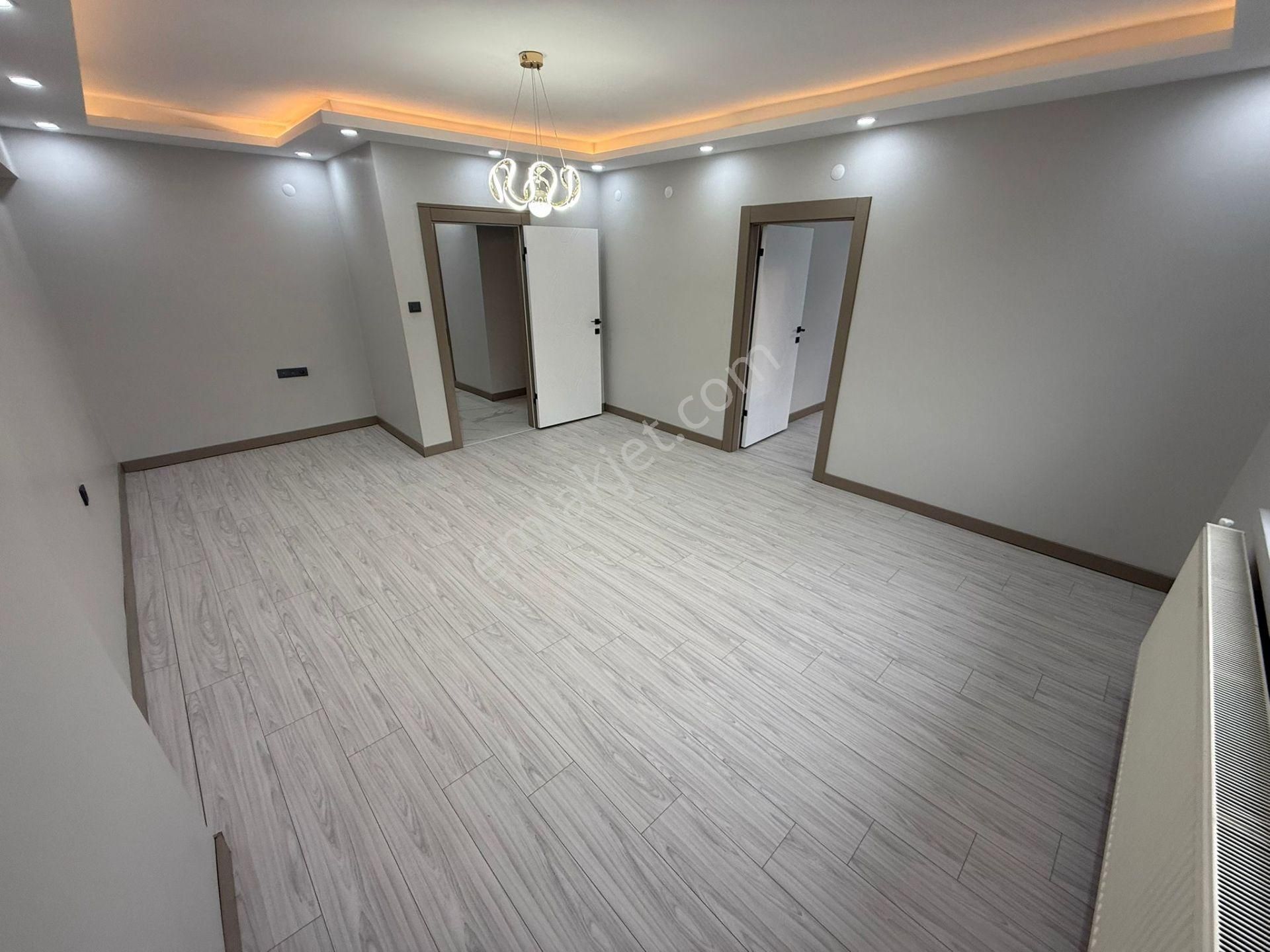 Akşemsettin Mah'de 3+1 Katta Güney Cephe Full Yapılı Daire - Görsel 11