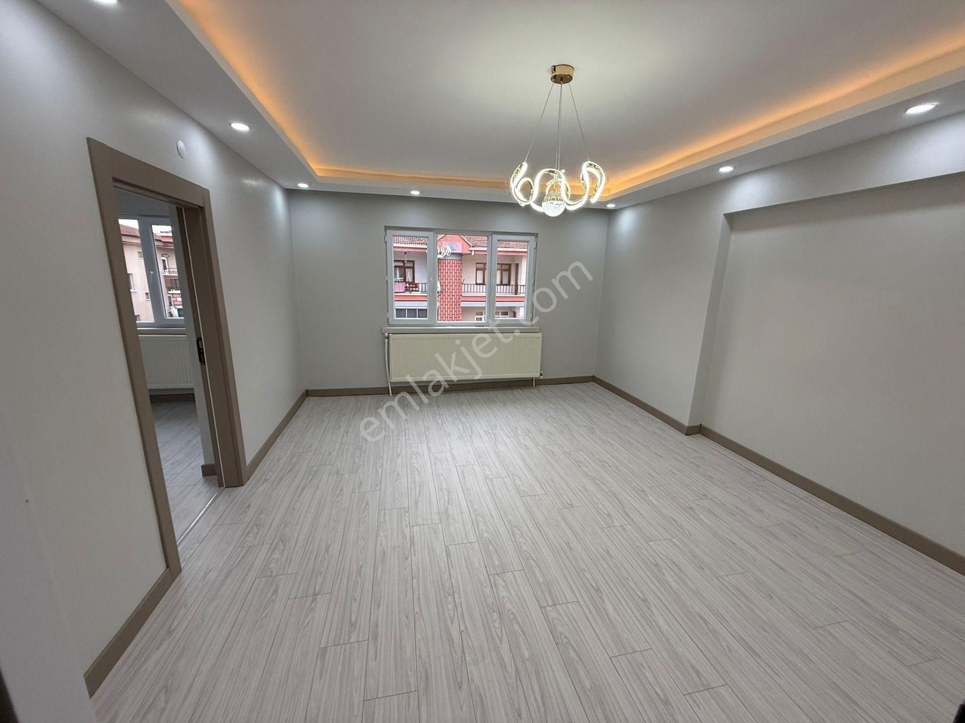 Akşemsettin Mah'de 3+1 Katta Güney Cephe Full Yapılı Daire - Görsel 14