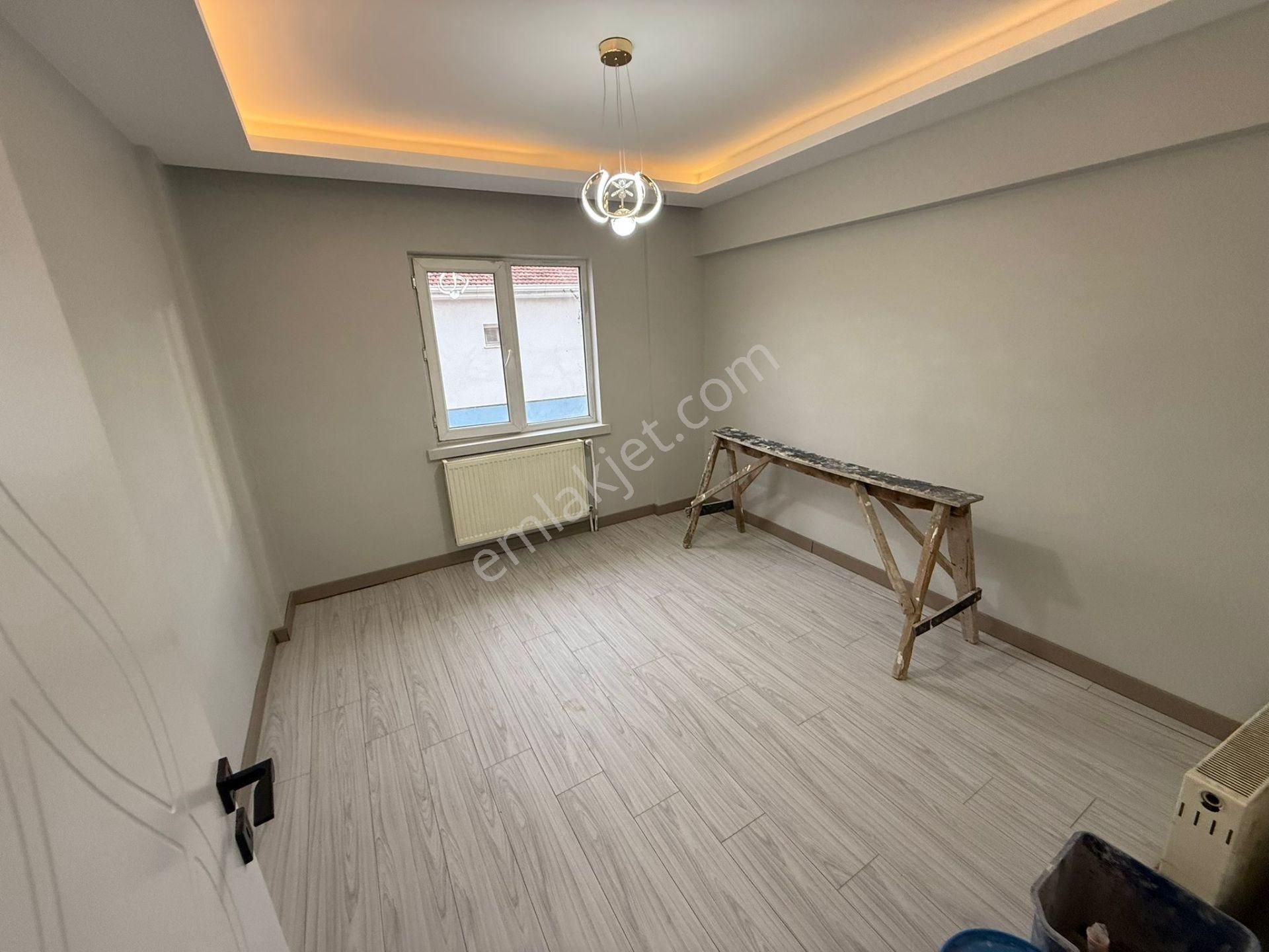Akşemsettin Mah'de 3+1 Katta Güney Cephe Full Yapılı Daire - Görsel 16