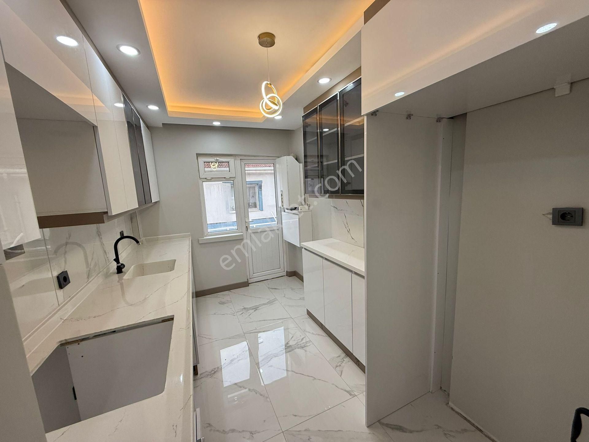 Akşemsettin Mah'de 3+1 Katta Güney Cephe Full Yapılı Daire - Görsel 4