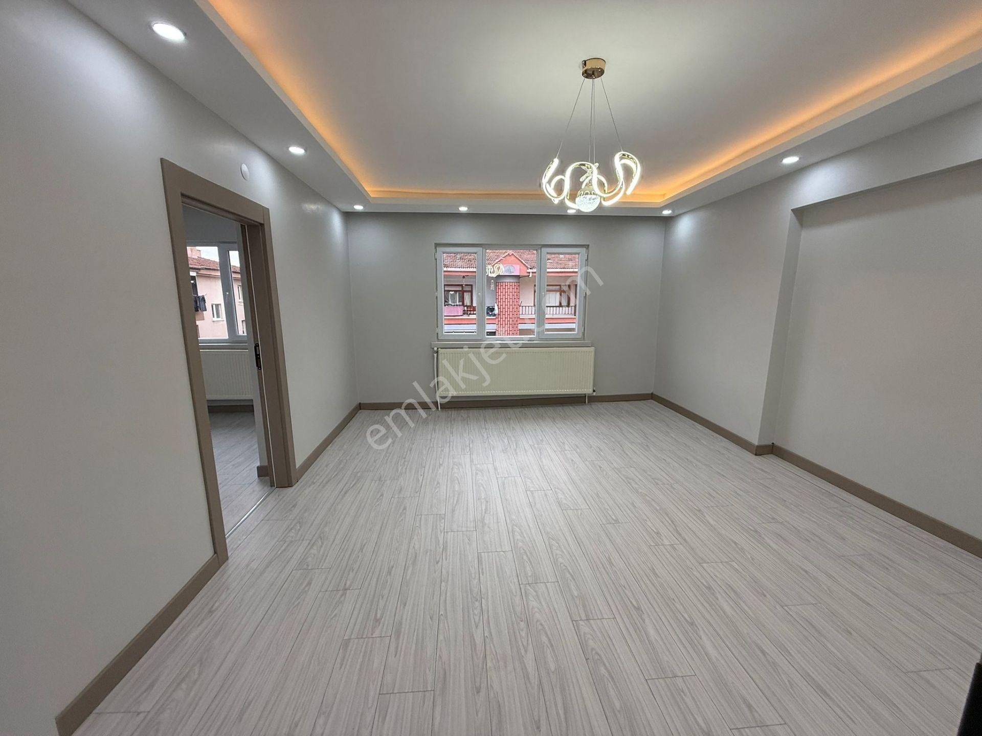 Akşemsettin Mah'de 3+1 Katta Güney Cephe Full Yapılı Daire - Görsel 9