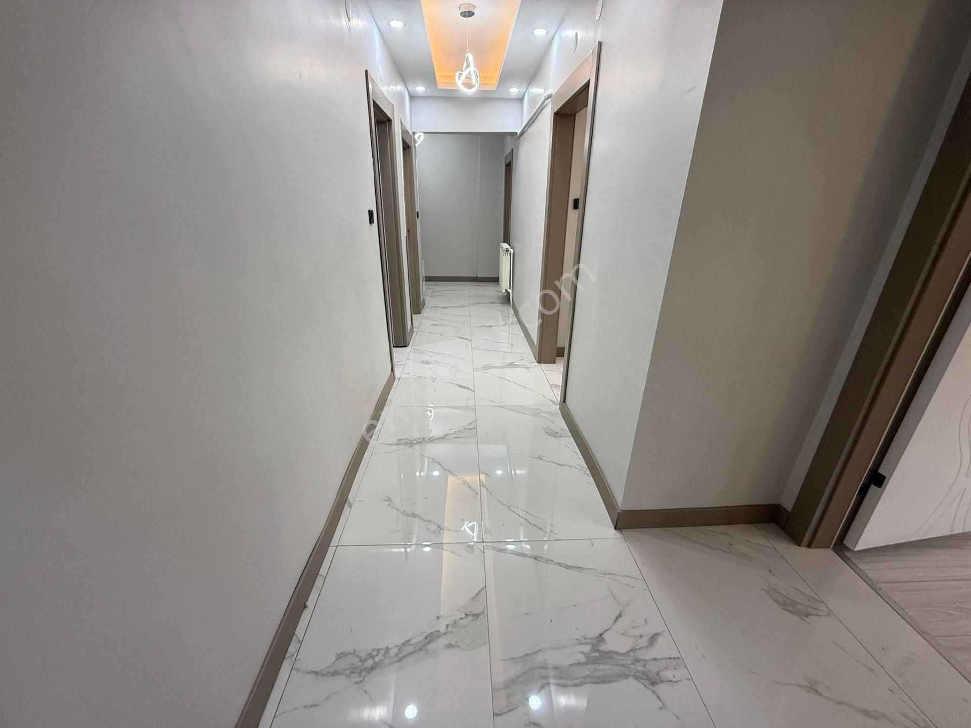 Akşemsettin Mah'de 3+1 Katta Güney Cephe Full Yapılı Daire - Görsel 28