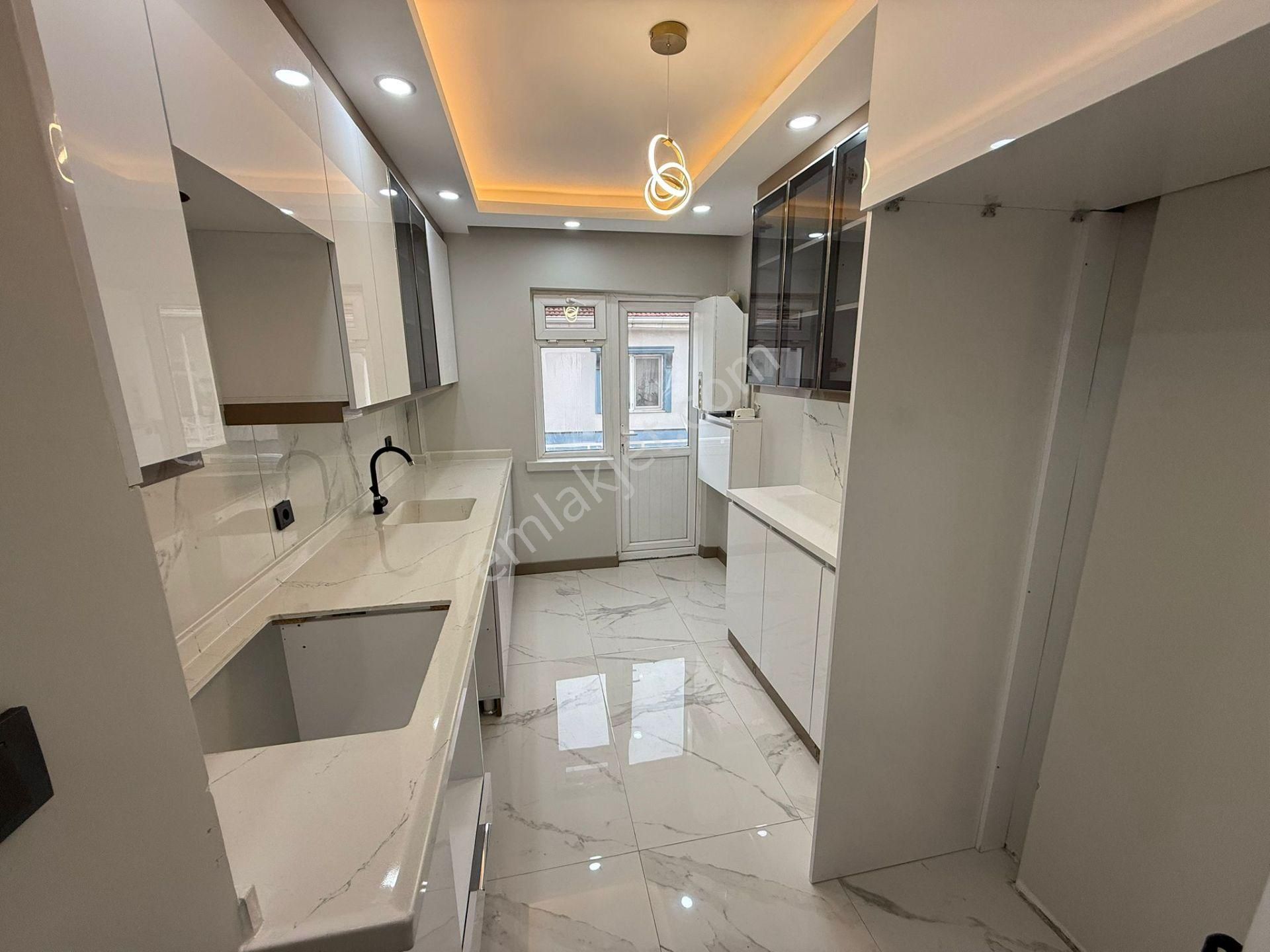Akşemsettin Mah'de 3+1 Katta Güney Cephe Full Yapılı Daire - Görsel 7