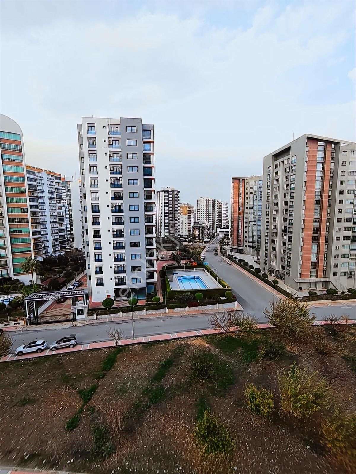 Merkez Mah'de Geniş Otur. Havuzlu Ultra Lüks 4+1 Kiralık Daire - Görsel 14