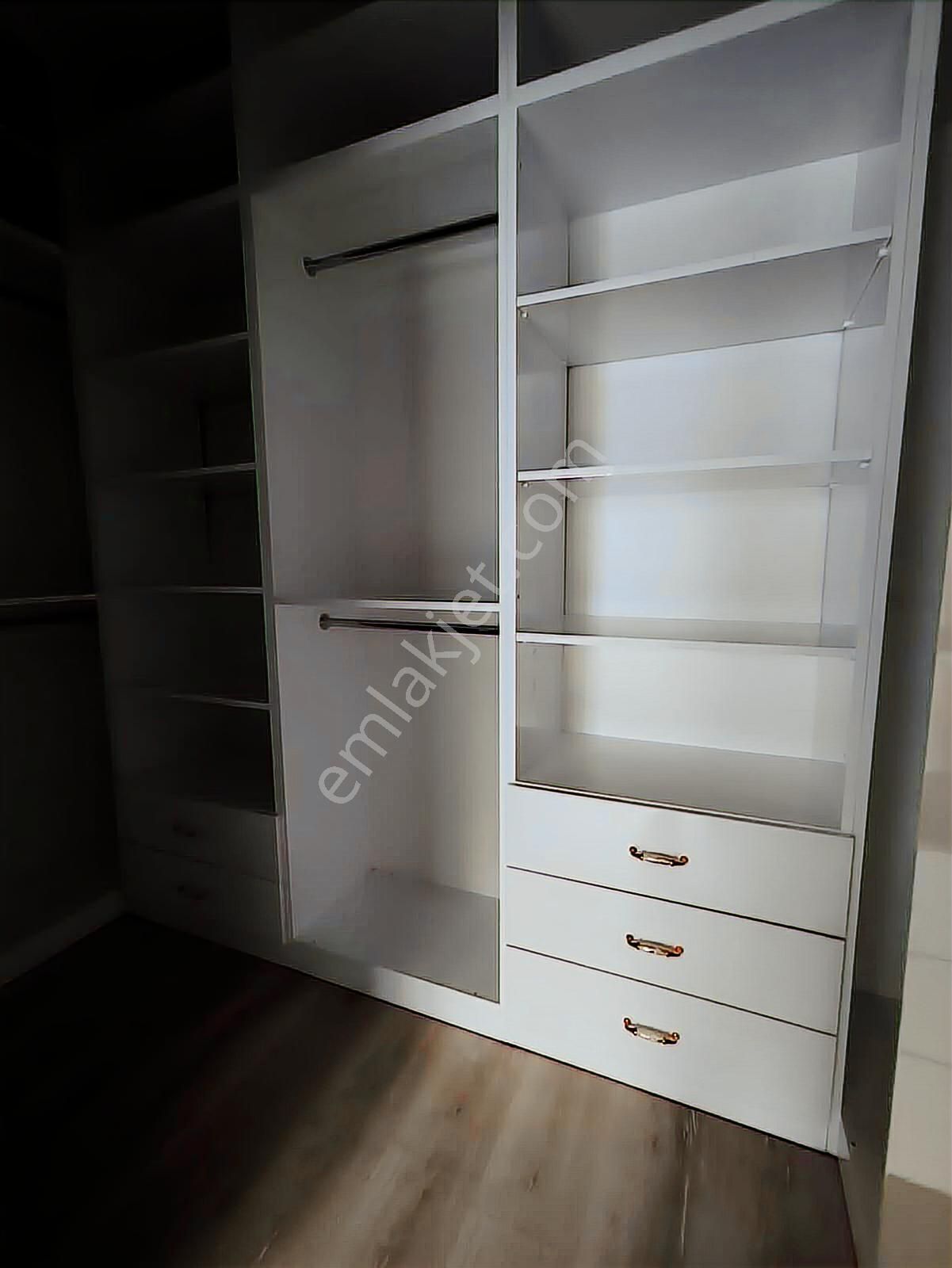 Merkez Mah'de Geniş Otur. Havuzlu Ultra Lüks 4+1 Kiralık Daire - Görsel 3