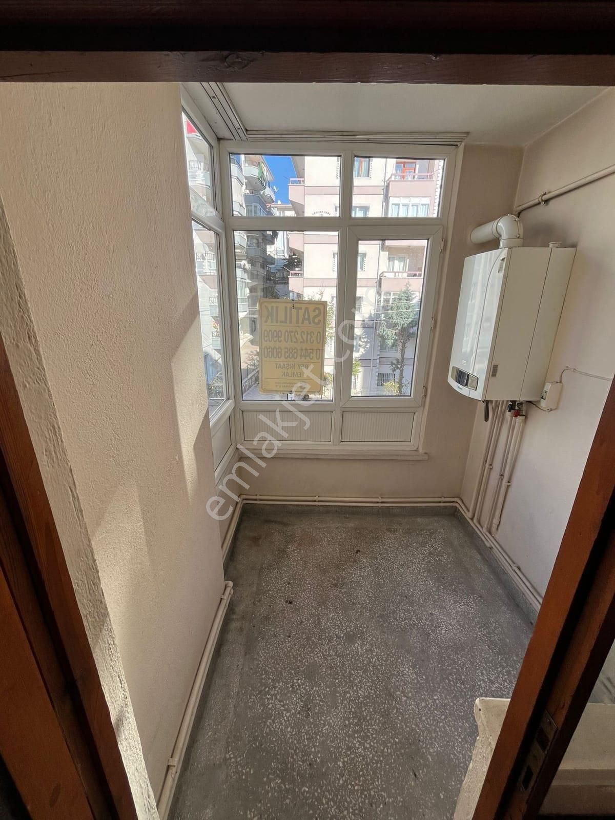 Sincan Malazgirtte Ara Kat Salon Bağımsız Çift Balkon 2+1 Satılık Daire - Görsel 9