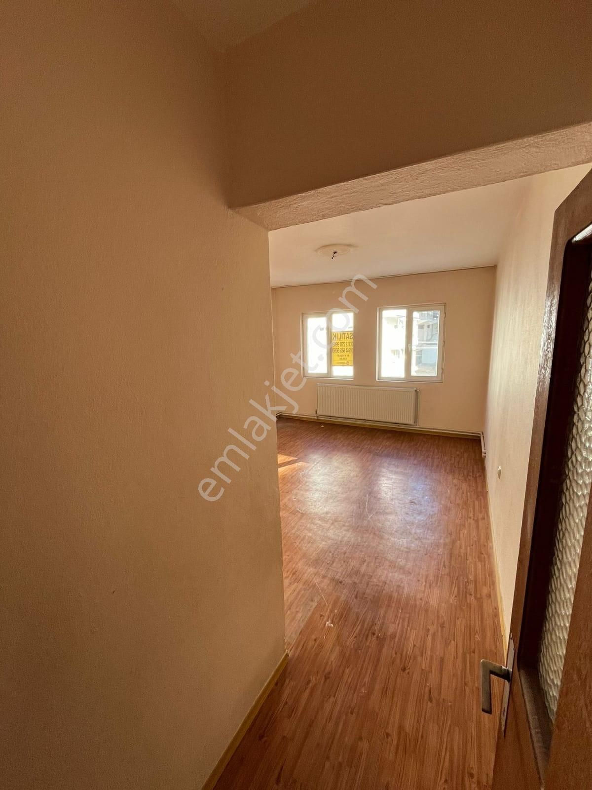 Sincan Malazgirtte Ara Kat Salon Bağımsız Çift Balkon 2+1 Satılık Daire - Görsel 10