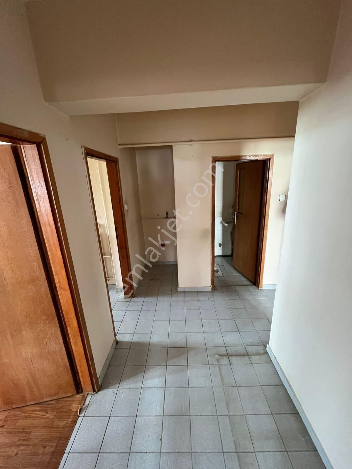 Sincan Malazgirtte Ara Kat Salon Bağımsız Çift Balkon 2+1 Satılık Daire - Görsel 6