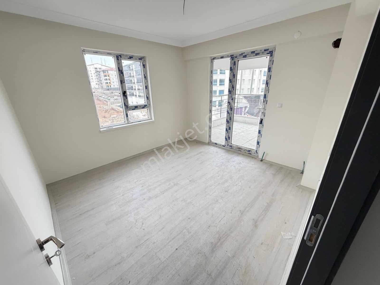 5.kat Ara Kat 3+1 110 M2 T.balkonlu G.cephe Sıcacık Fırsat Daire - Görsel 17