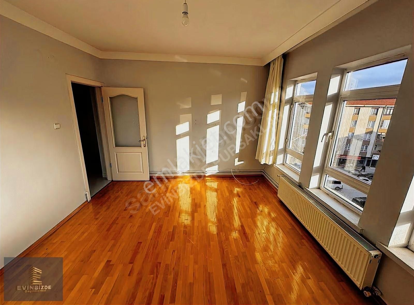 Evinbizde Gayrimenkul█ Salı Pazarı Yakını 3+1 Cadde Üzeri Fırsat - Görsel 3