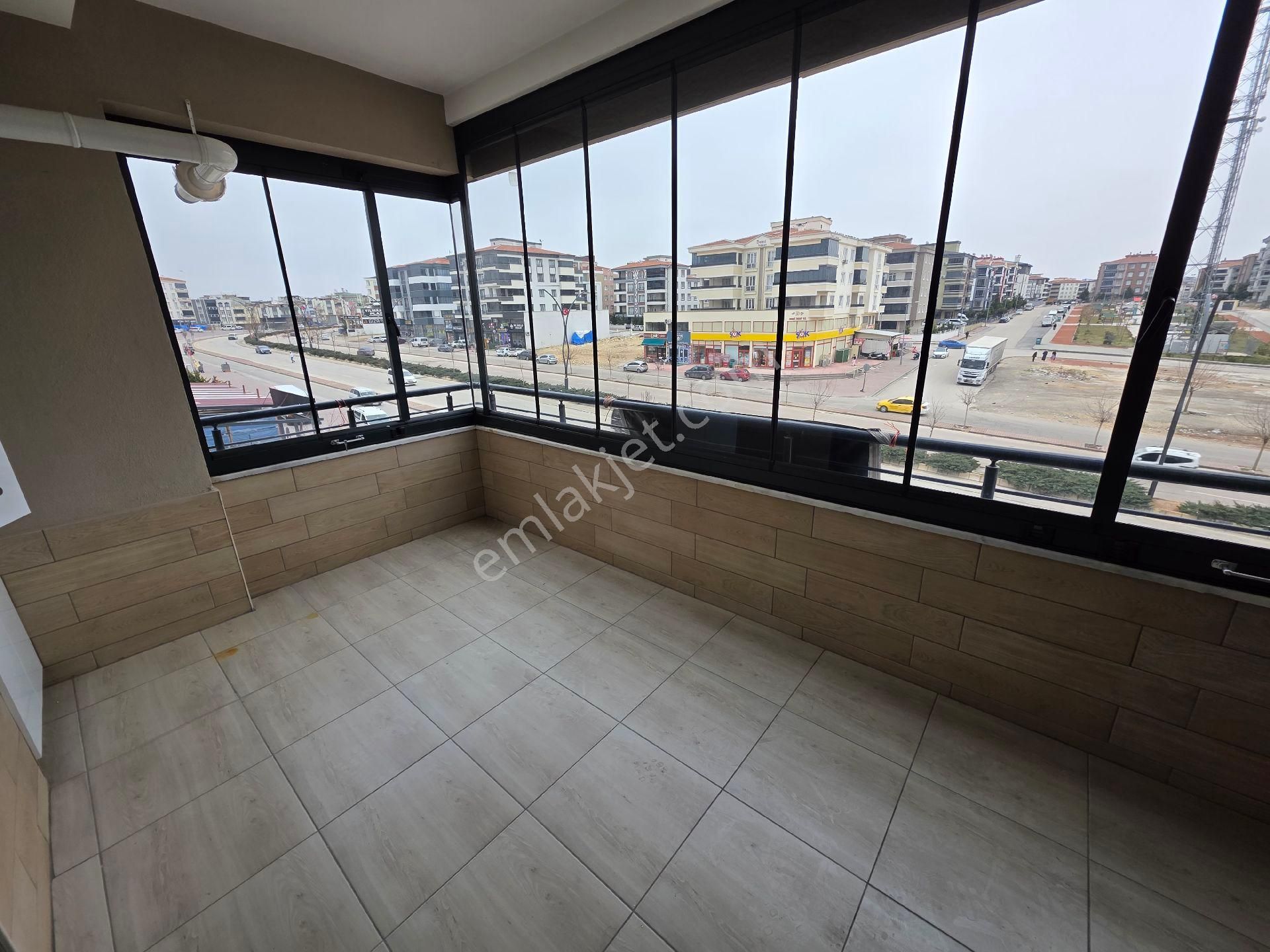 75 Yıl Mahallesin De Satlık 3 .5+1 Daire - Görsel 2