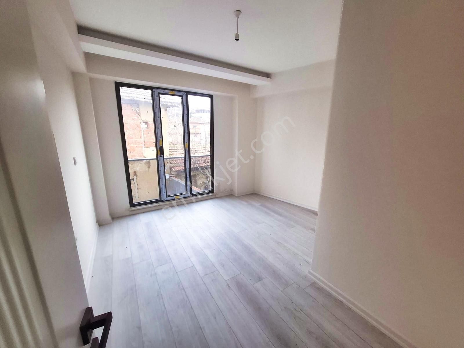 Sıfır 3+1 Eveyen Banyolu Kiralık Daire-hasanağa Merkez - Görsel 7
