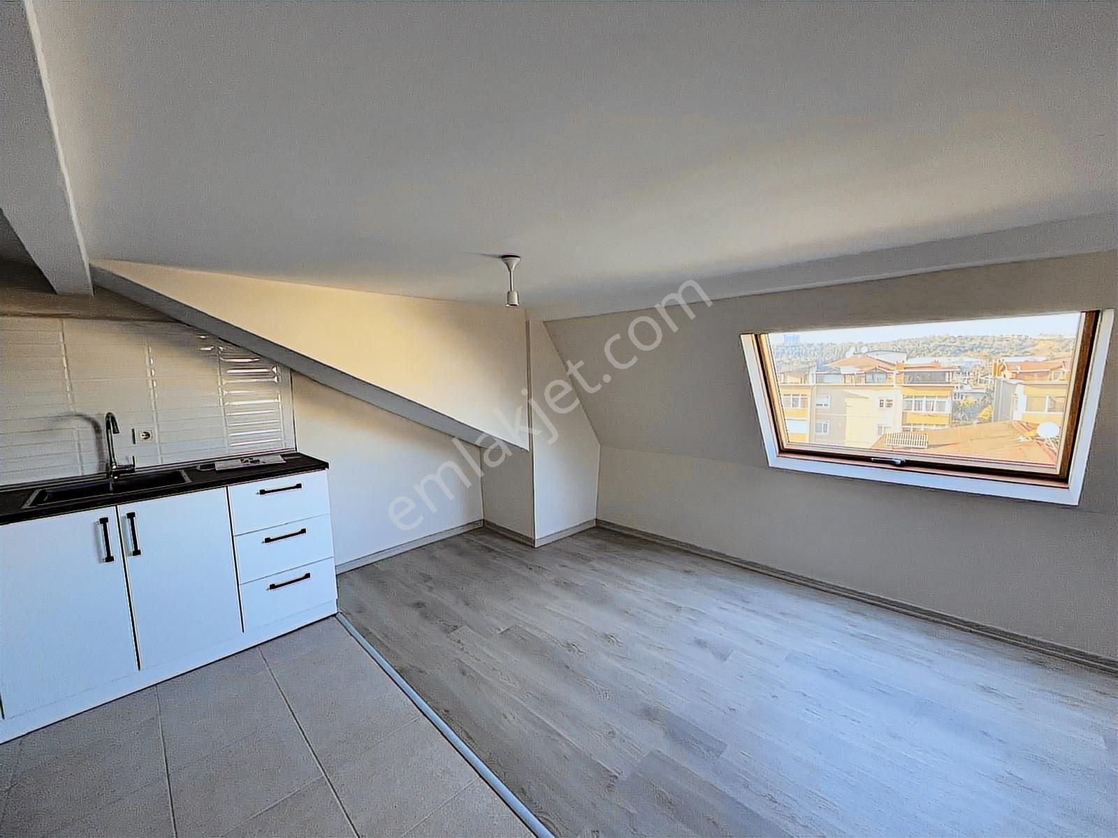 Ferahevler Merkezde Kullanıma Hazır 5+2 Satılık Çift Daire - Görsel 29