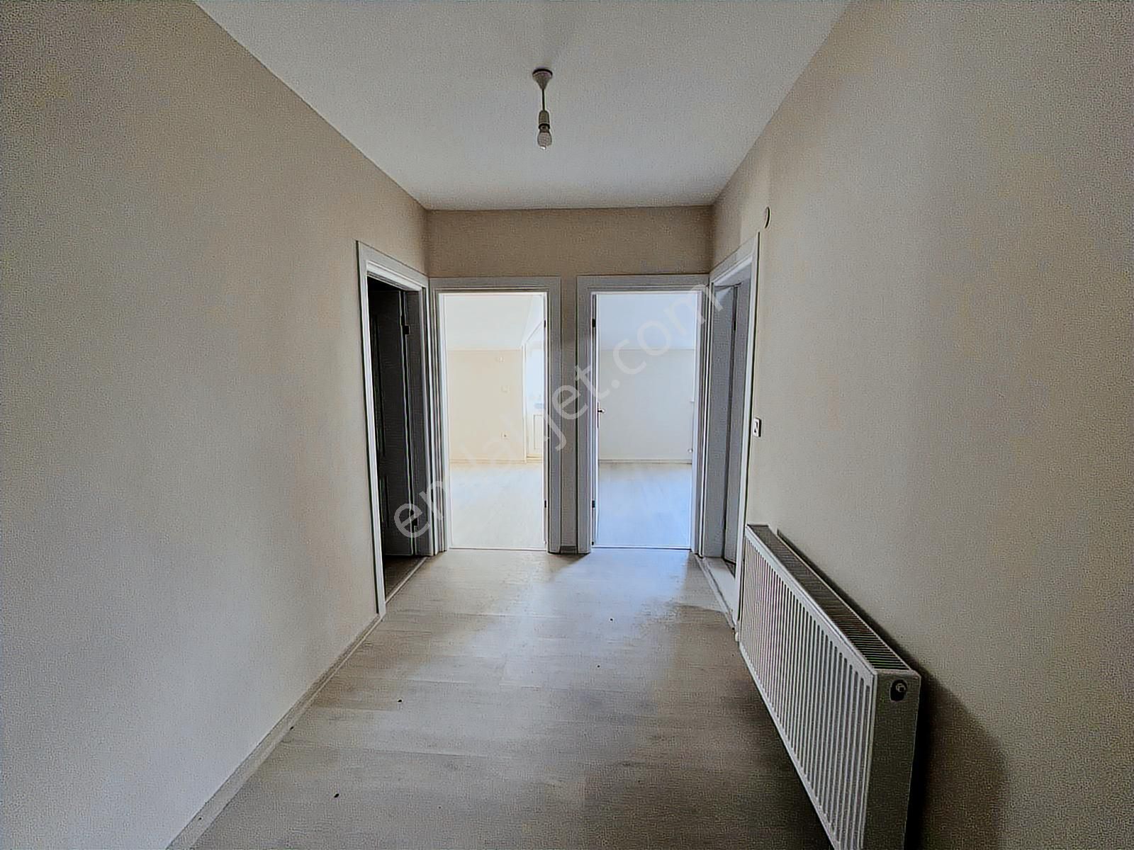 Ferahevler Merkezde Kullanıma Hazır 5+2 Satılık Çift Daire - Görsel 9