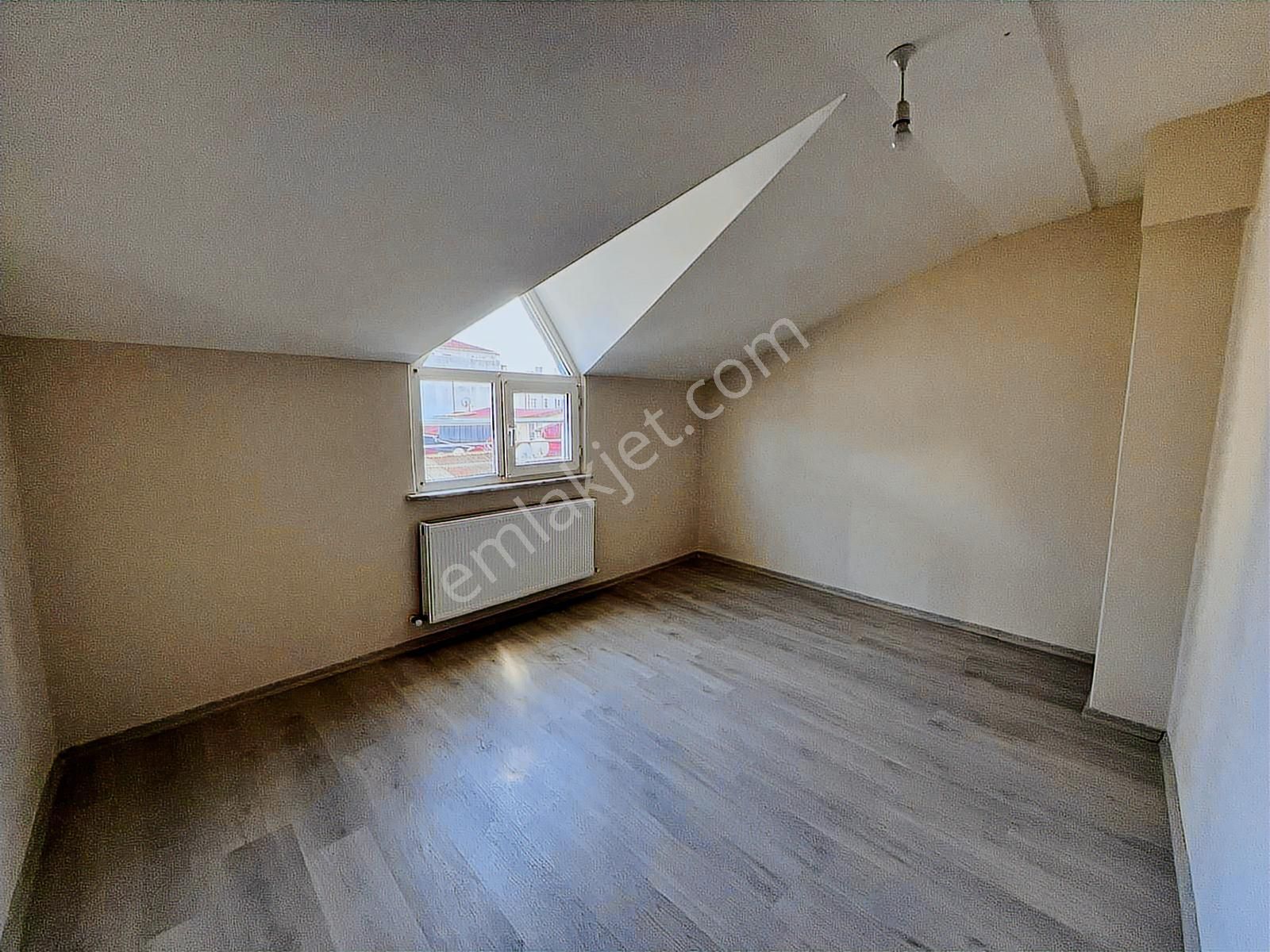 Ferahevler Merkezde Kullanıma Hazır 5+2 Satılık Çift Daire - Görsel 15