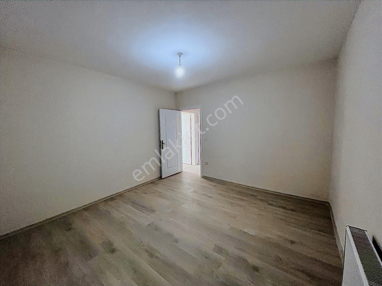 Ferahevler Merkezde Kullanıma Hazır 5+2 Satılık Çift Daire - Görsel 26