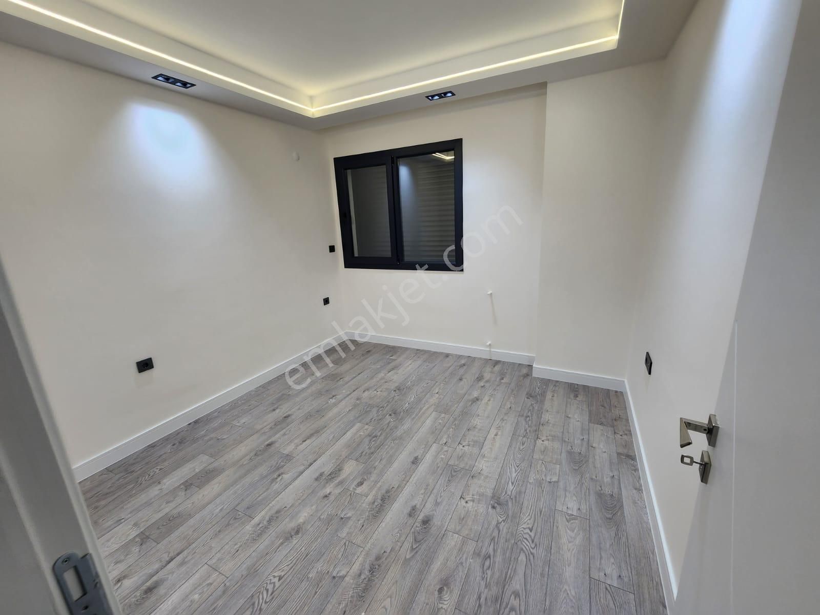 Hisar Mahallesi’nde Site İçerisinde Müstakil Bahçeli Özel Otoparklı Ultra Lüks 3+1 Villa! - Görsel 9