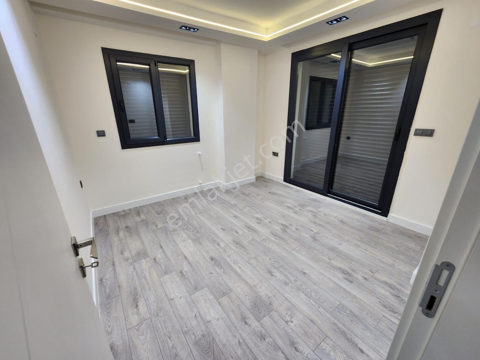 Hisar Mahallesi’nde Site İçerisinde Müstakil Bahçeli Özel Otoparklı Ultra Lüks 3+1 Villa! - Görsel 10