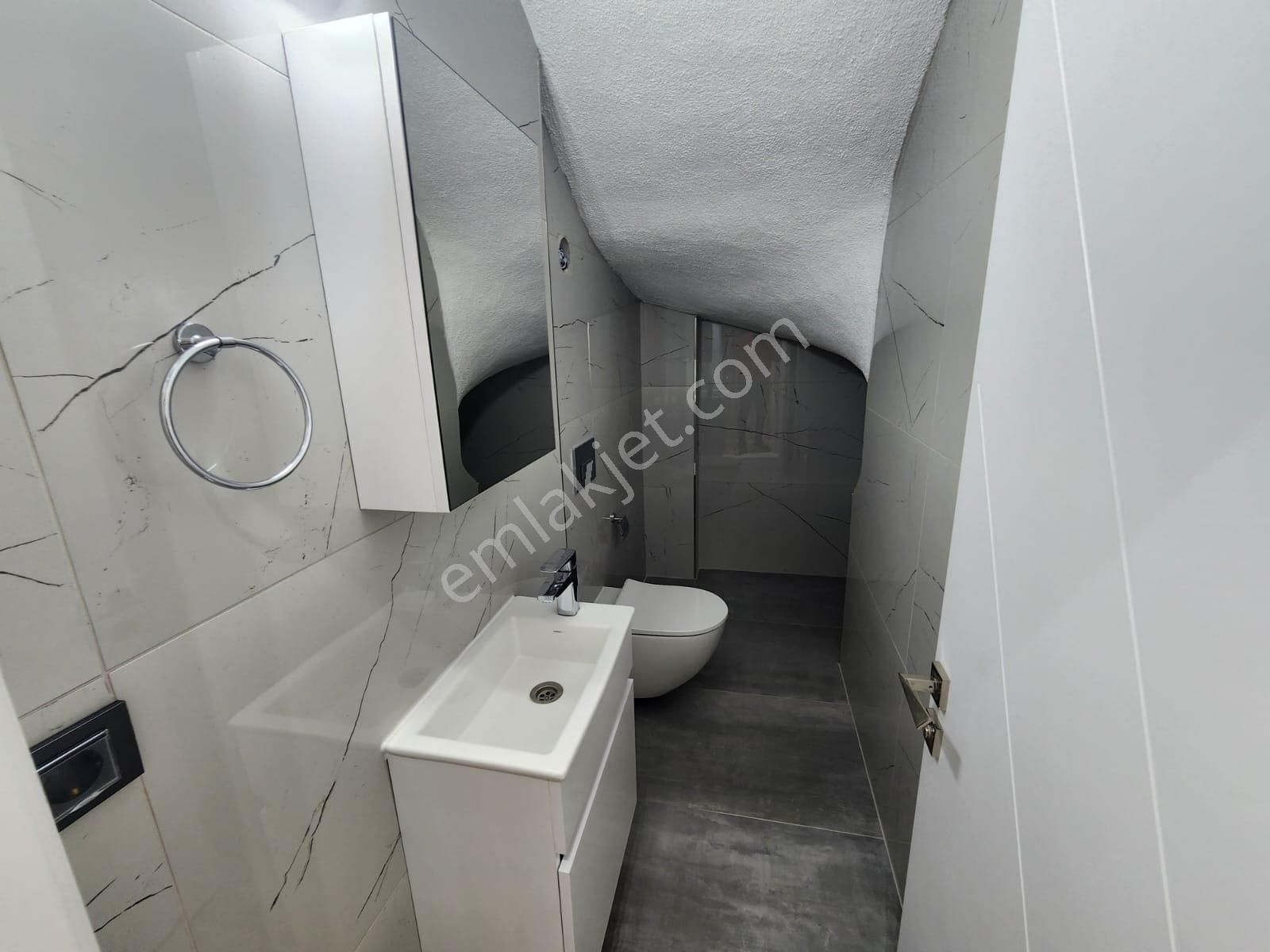 Hisar Mahallesi’nde Site İçerisinde Müstakil Bahçeli Özel Otoparklı Ultra Lüks 3+1 Villa! - Görsel 17