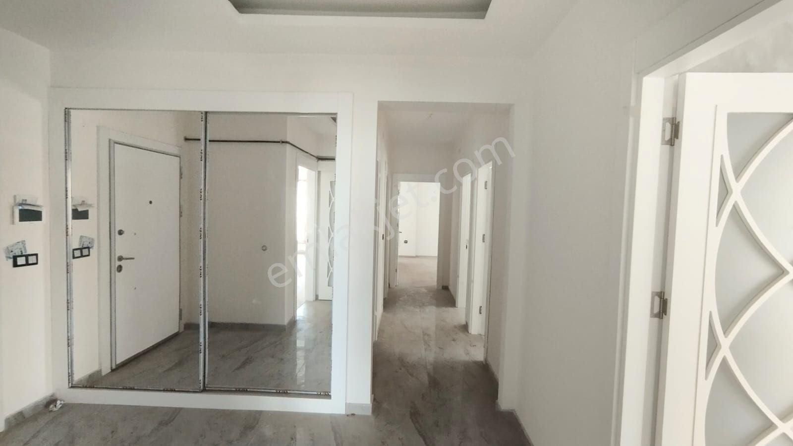 Yakut Mahallesi Betty Life Sitesi'nde Satılık 4+1 Daire - Görsel 4