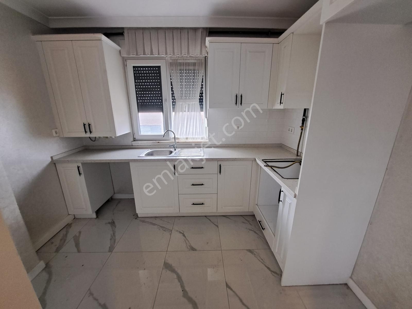 ꧁uğur&uzman꧂idealtepe'de Ebeveynli-balkonlu Geniş 1+1 - Görsel 14