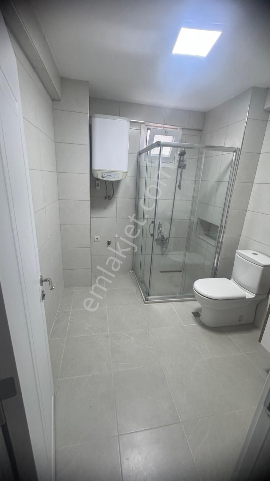 2+1 Ful Tadilatı Yapılmış Merkezi Konumda Cumhuriyet Mah Denize 150 Mt Fırsat Daire - Görsel 13