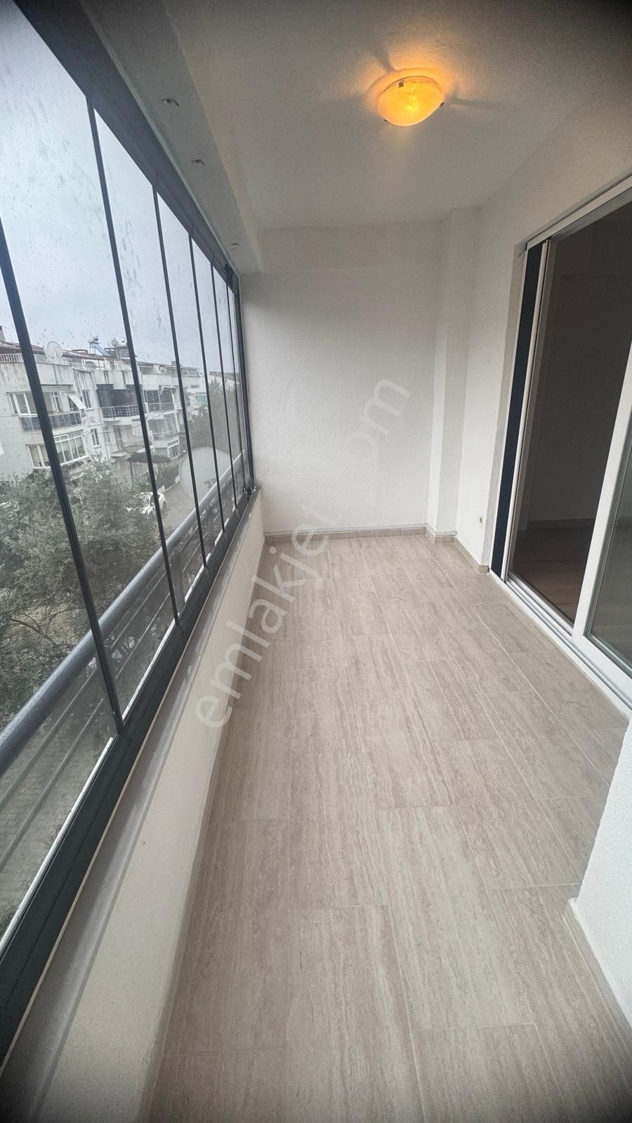 2+1 Ful Tadilatı Yapılmış Merkezi Konumda Cumhuriyet Mah Denize 150 Mt Fırsat Daire - Görsel 12